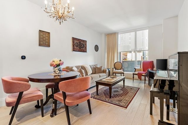 380 Harrison Ave 1126, Boston, MA 02118