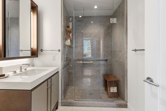 380 Harrison Ave 1126, Boston, MA 02118