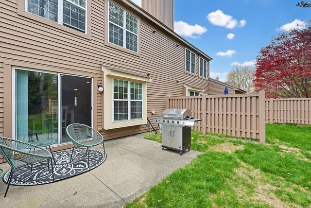 510 Ridgefield Cir C, Clinton, MA 01510