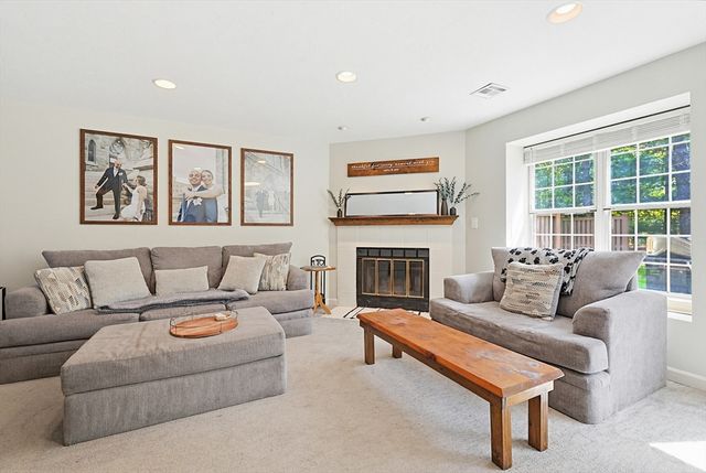 510 Ridgefield Cir C, Clinton, MA 01510