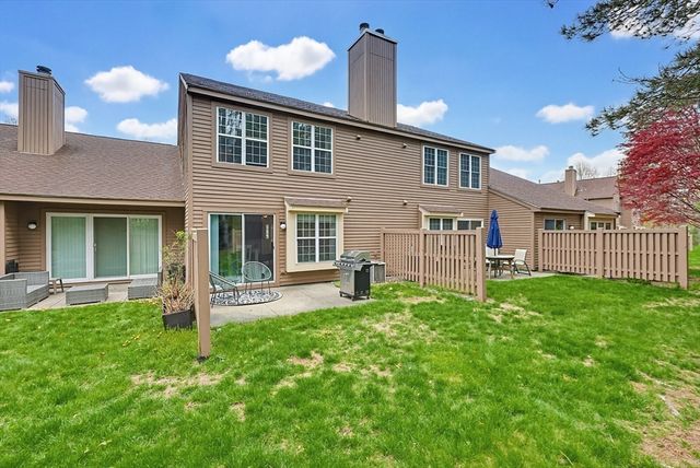 510 Ridgefield Cir C, Clinton, MA 01510