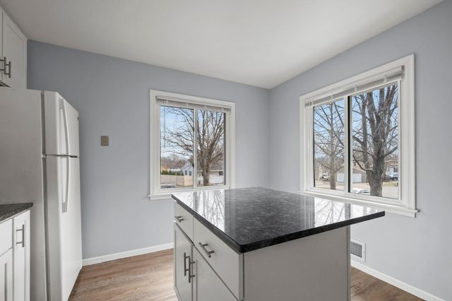 700 Edgar Avenue, Saint Paul, MN 55117