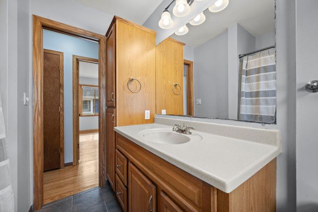 700 Edgar Avenue, Saint Paul, MN 55117