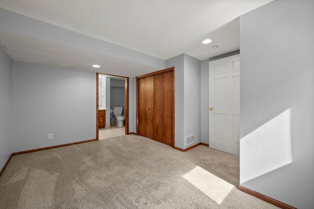 700 Edgar Avenue, Saint Paul, MN 55117