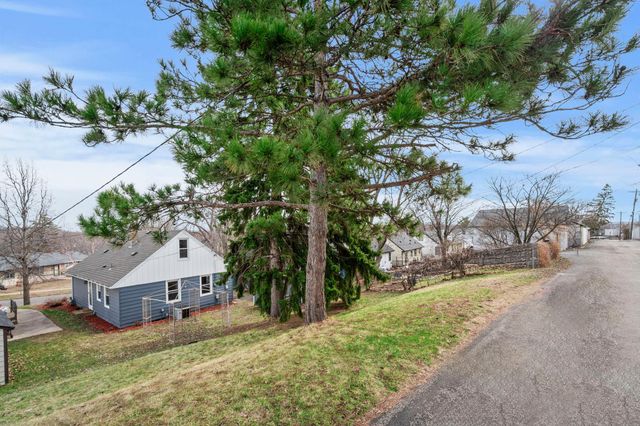 700 Edgar Avenue, Saint Paul, MN 55117