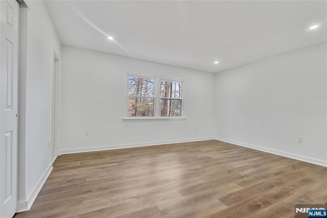 7 Winding Way, Belvidere, NJ 07823