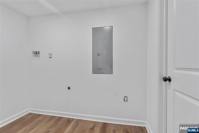 7 Winding Way, Belvidere, NJ 07823