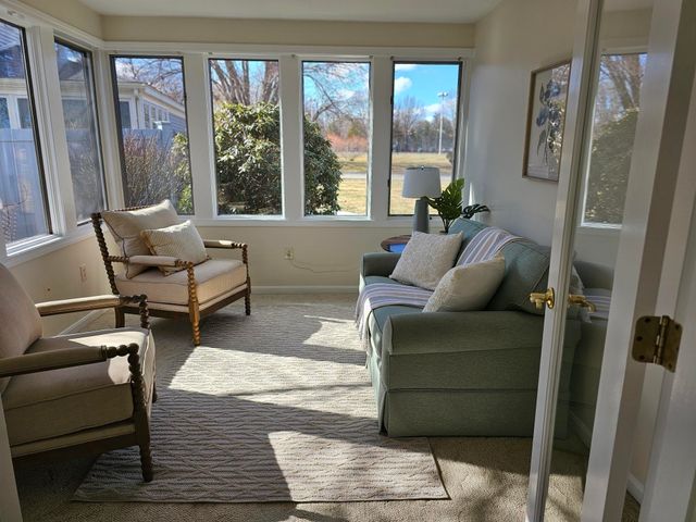 16 Walden Pond Drive, Nashua, NH 03064