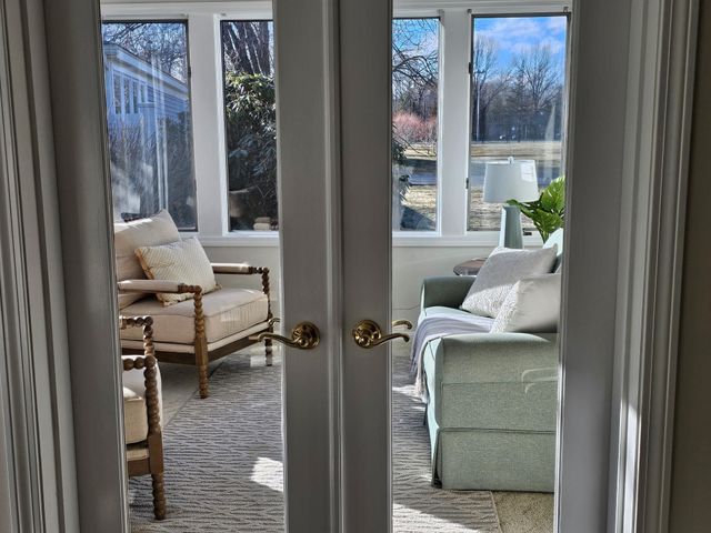 16 Walden Pond Drive, Nashua, NH 03064