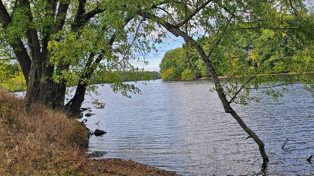 16 Walden Pond Drive, Nashua, NH 03064