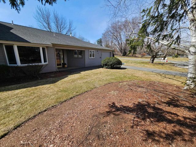 16 Walden Pond Drive, Nashua, NH 03064