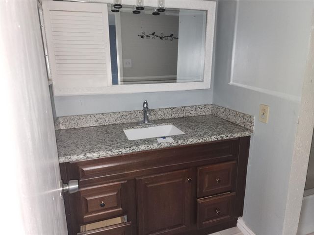 7781 Cook Road, Houston, TX 77072