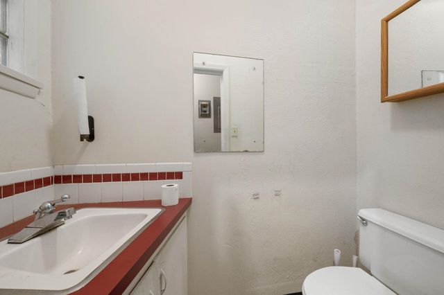 1224 W 6th Ave, El Dorado, KS 67042