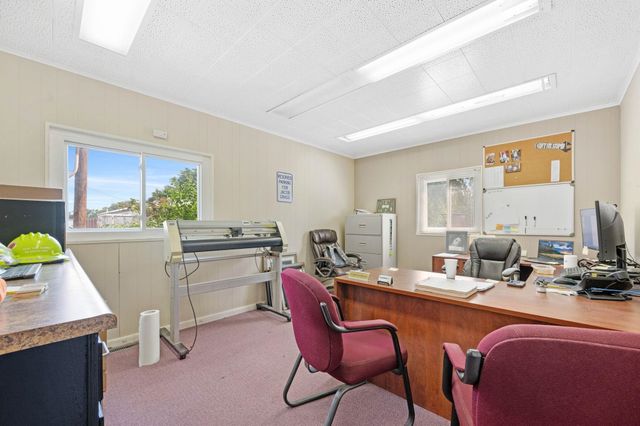 1224 W 6th Ave, El Dorado, KS 67042