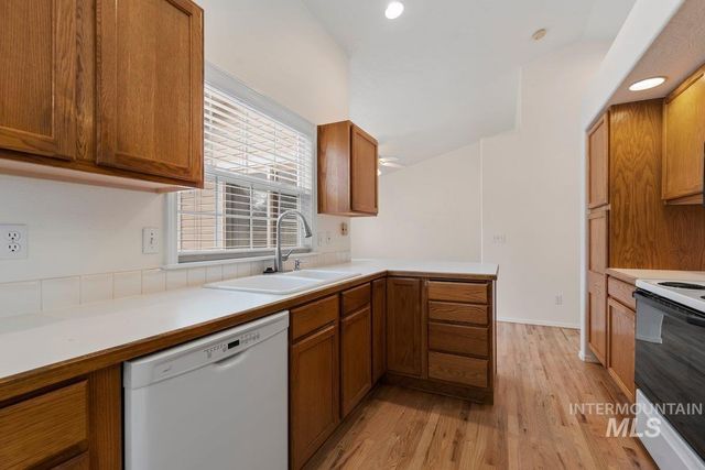 44 S Firwood Ave, Eagle, ID 83616