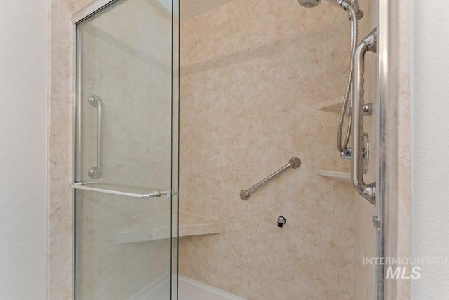 44 S Firwood Ave, Eagle, ID 83616