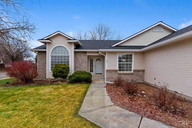 44 S Firwood Ave, Eagle, ID 83616