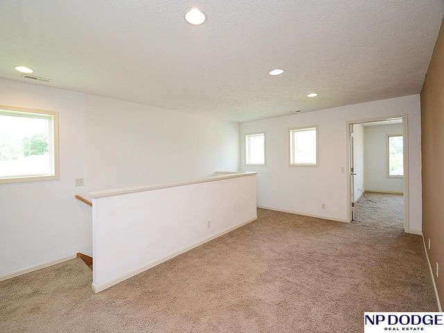 9217 Arcadia Avenue, Omaha, NE 68134