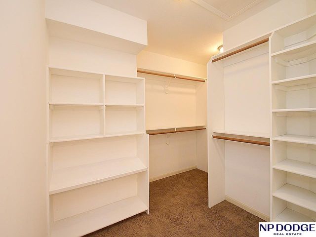 9217 Arcadia Avenue, Omaha, NE 68134