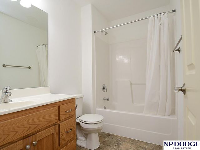 9217 Arcadia Avenue, Omaha, NE 68134