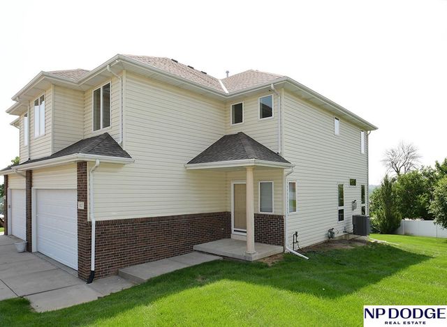 9217 Arcadia Avenue, Omaha, NE 68134