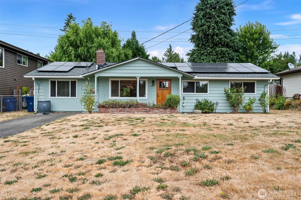1423 212th Place SW, Lynnwood, WA 98036