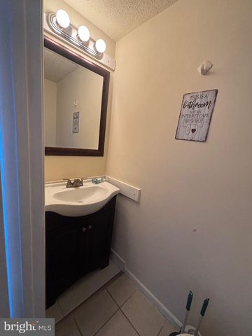 42 VICTORIA MANOR CT, Sicklerville, NJ 08081