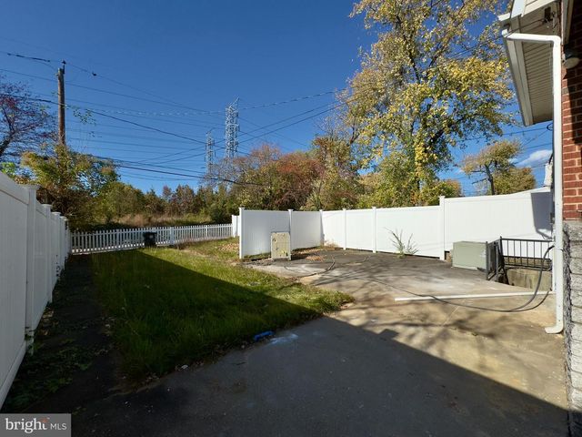 5676 UTRECHT RD, Baltimore, MD 21206
