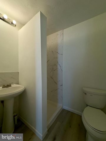 5676 UTRECHT RD, Baltimore, MD 21206