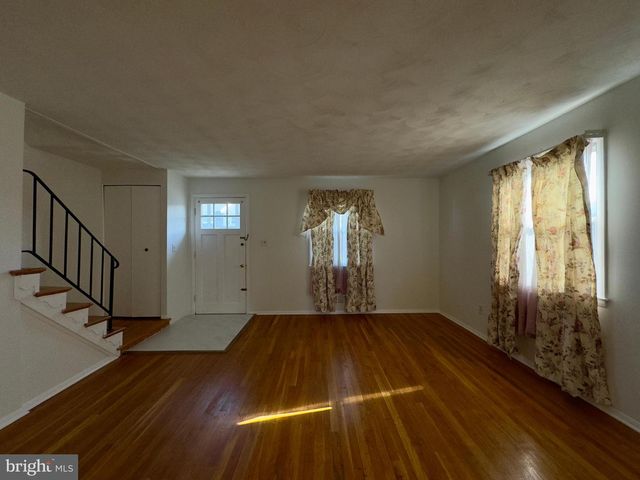 5676 UTRECHT RD, Baltimore, MD 21206
