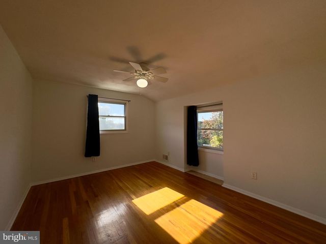 5676 UTRECHT RD, Baltimore, MD 21206