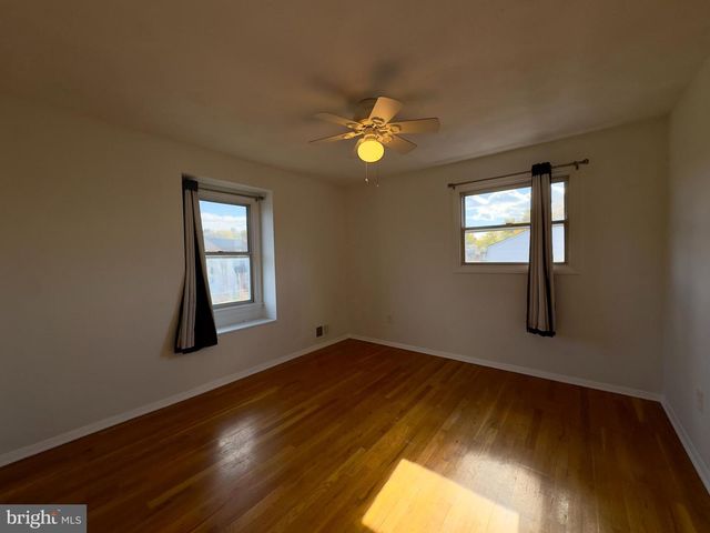 5676 UTRECHT RD, Baltimore, MD 21206