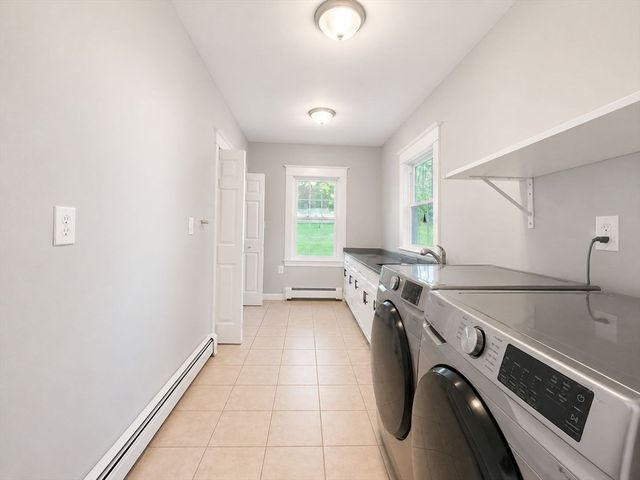 186 Prospect St, Leominster, MA 01453