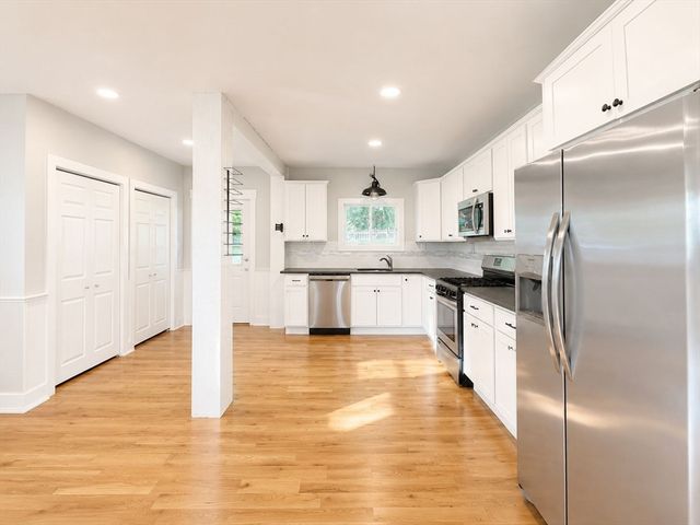 186 Prospect St, Leominster, MA 01453