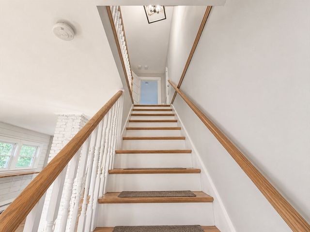 186 Prospect St, Leominster, MA 01453