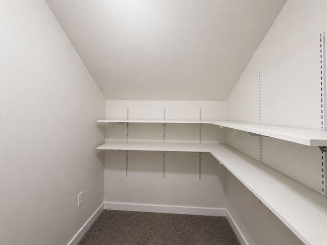 186 Prospect St, Leominster, MA 01453