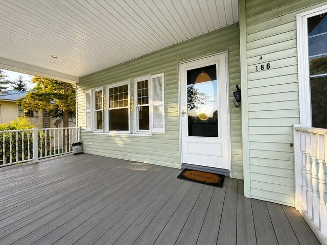 186 Prospect St, Leominster, MA 01453