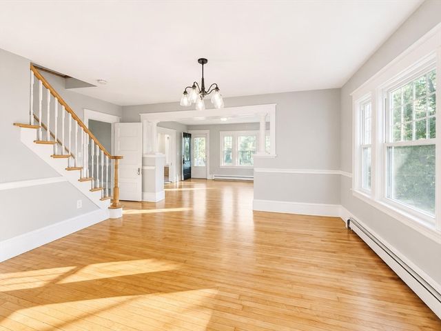 186 Prospect St, Leominster, MA 01453