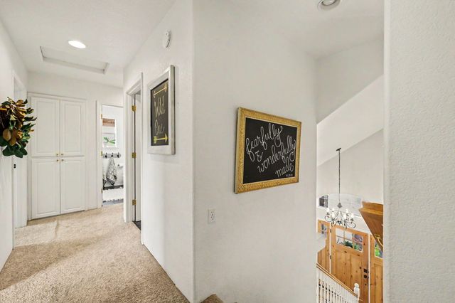 575 Carriage Court, Jacksonville, OR 97530