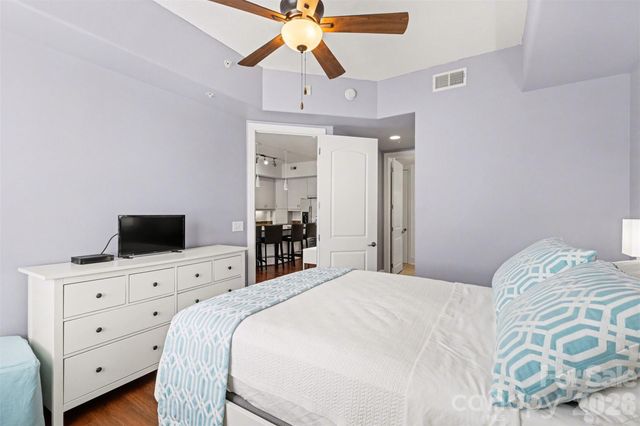 4625 Piedmont Row Drive 601, Charlotte, NC 28210