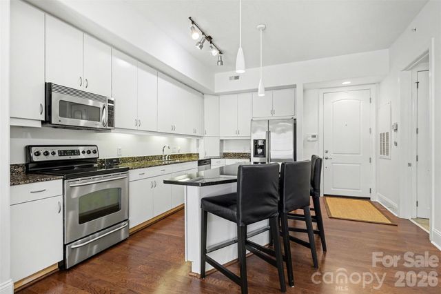 4625 Piedmont Row Drive 601, Charlotte, NC 28210