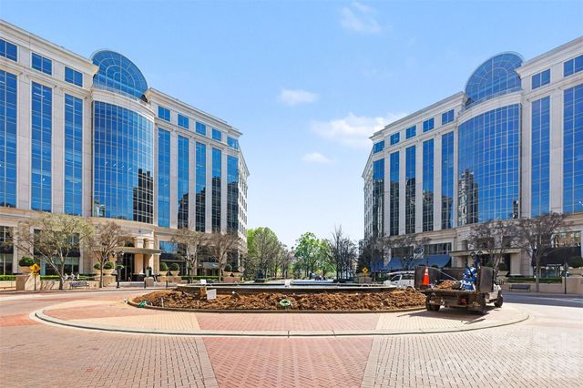 4625 Piedmont Row Drive 601, Charlotte, NC 28210