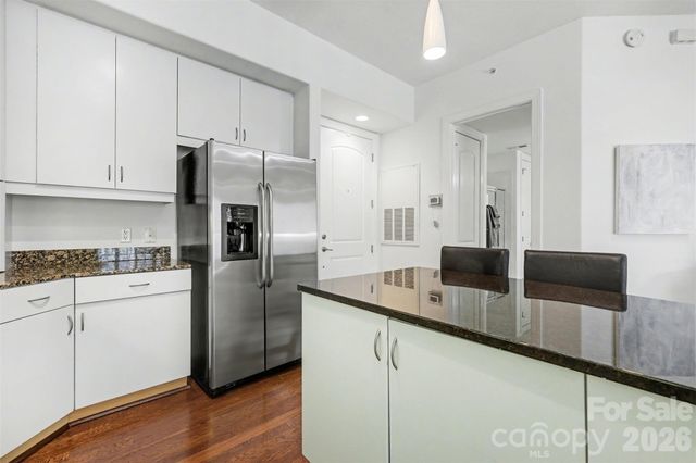 4625 Piedmont Row Drive 601, Charlotte, NC 28210