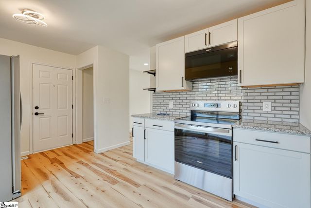 279 Pioneer Place, Spartanburg, SC 29301