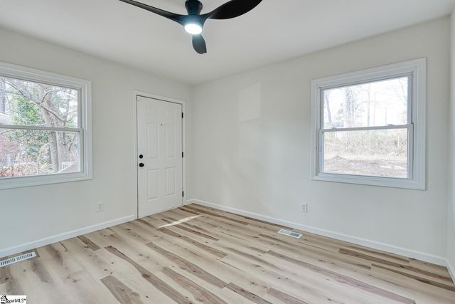 279 Pioneer Place, Spartanburg, SC 29301