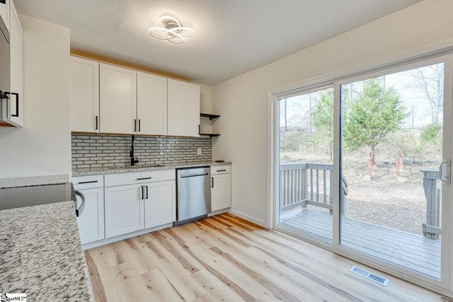 279 Pioneer Place, Spartanburg, SC 29301