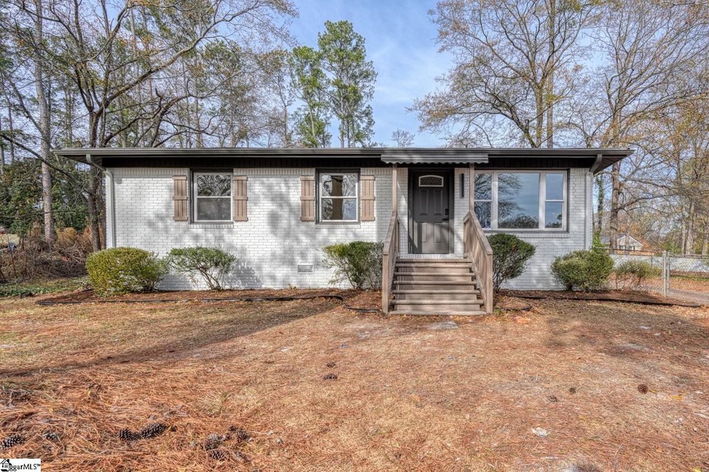 279 Pioneer Place, Spartanburg, SC 29301