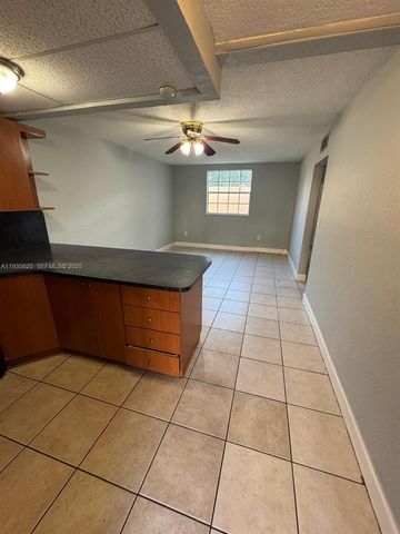 652 NW 3rd St 104, Miami, FL 33128