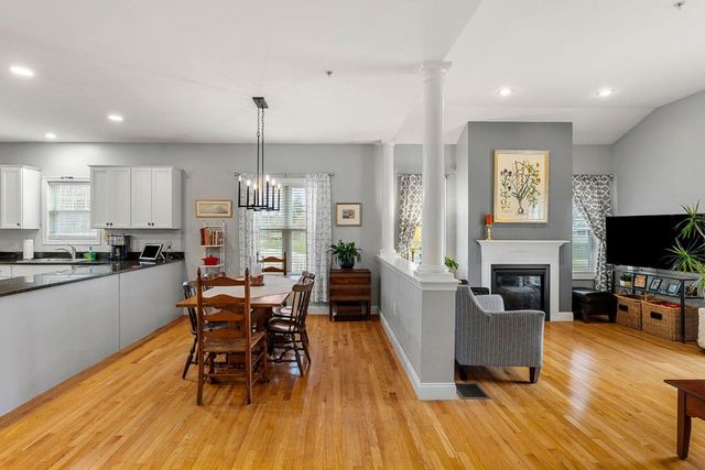 12 Mill Pond Road, Brentwood, NH 03833