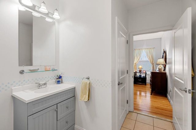 12 Mill Pond Road, Brentwood, NH 03833